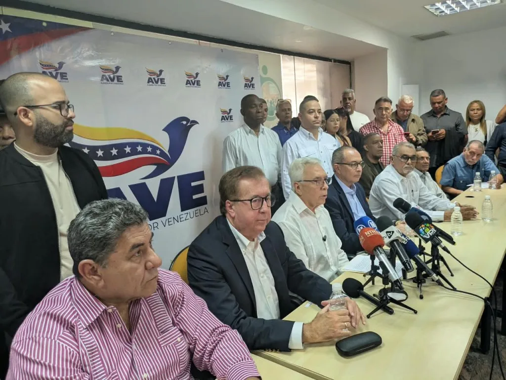 Alianza por Venezuela exige cronograma electoral y apoya candidatura de María Corina Machado