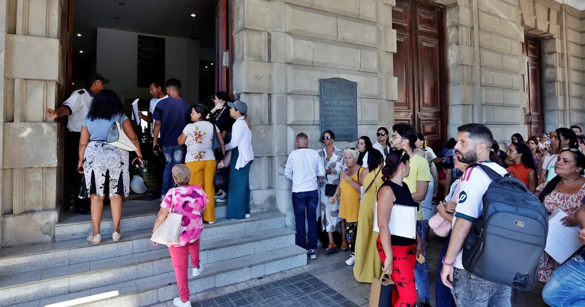 Ley de Nietos: una última maniobra y apenas cinco días para poder votar en España desde el exterior