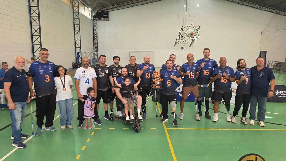 Instituto Athlon, de São José, leva o bronze na Copa São Paulo de Vôlei Sentado