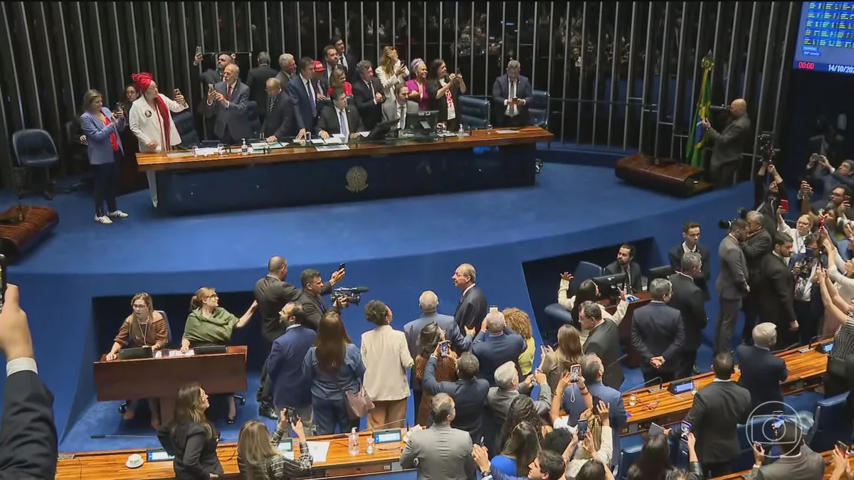 Congresso promulga fim da escala 6x1 em primeira mudança da jornada de trabalho desde 1988 e garante dois dias de folga por semana
