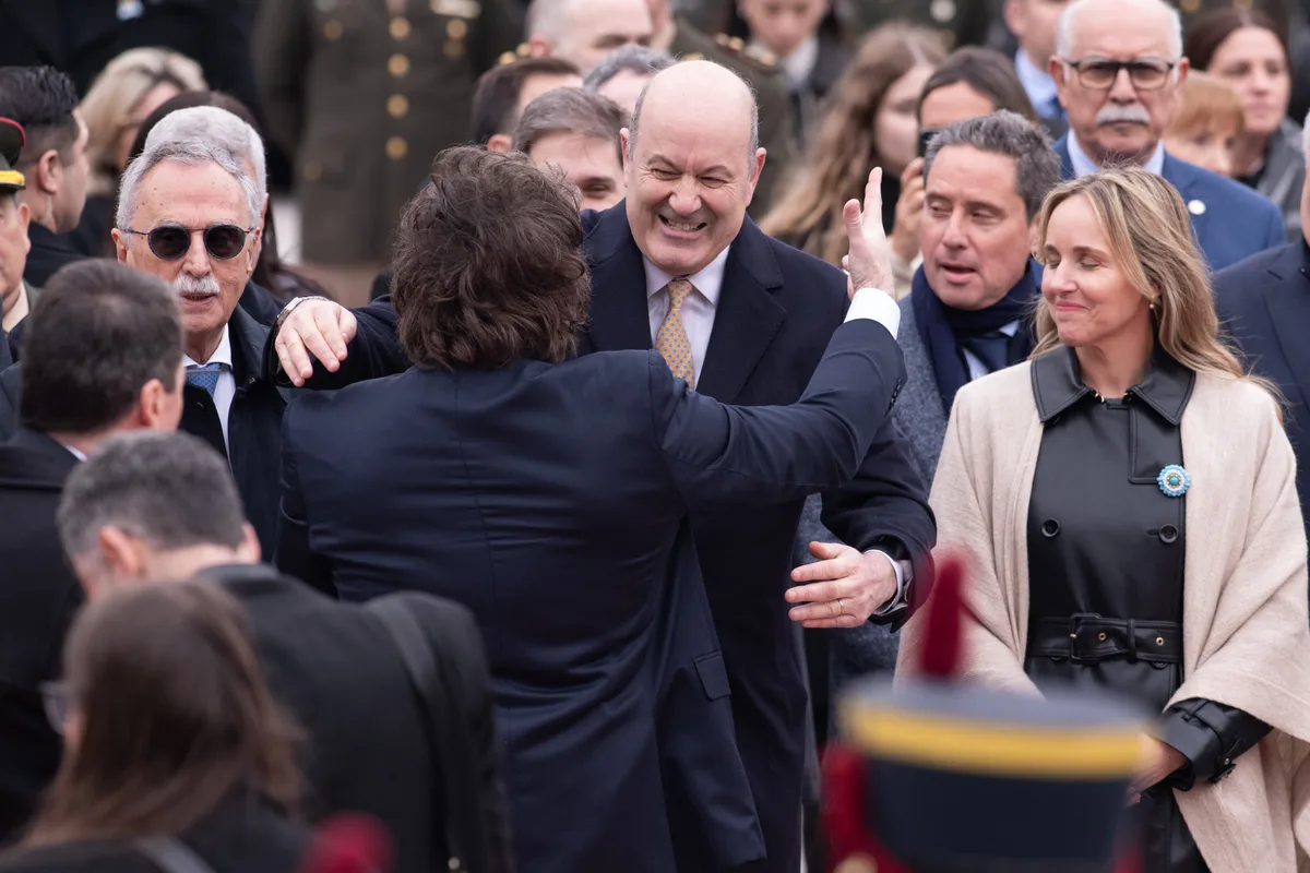 El abrazo con Jorge Macri, el Gabinete porteño y la autocrítica libertaria: lo que no se vio del acto de Milei