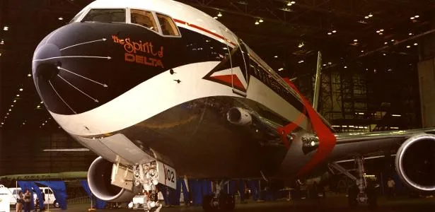 Project 767: quando comissárias fizeram uma vaquinha para comprar um avião