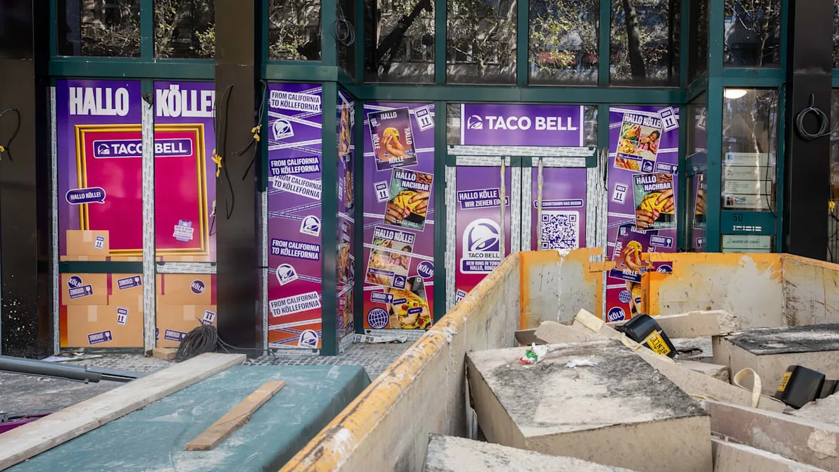 Der Umbau läuft - Fast-Food-Kette eröffnet erstes Lokal in Deutschland