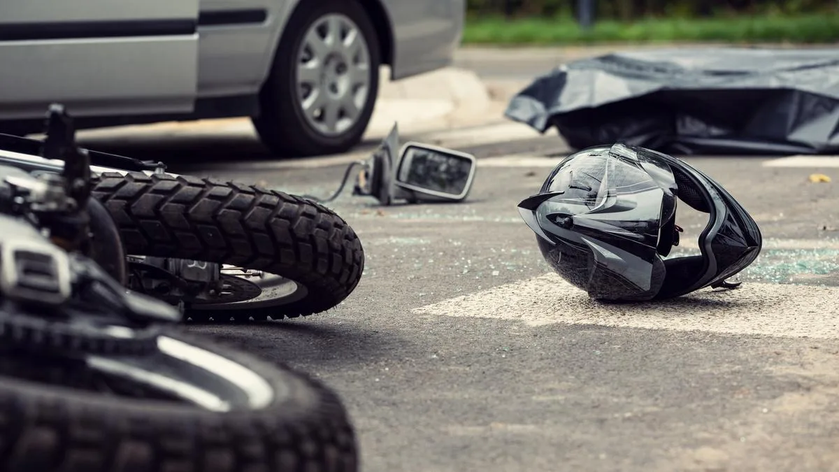 Three youth killed as speeding car crashes into bike in Kochi, driver booked