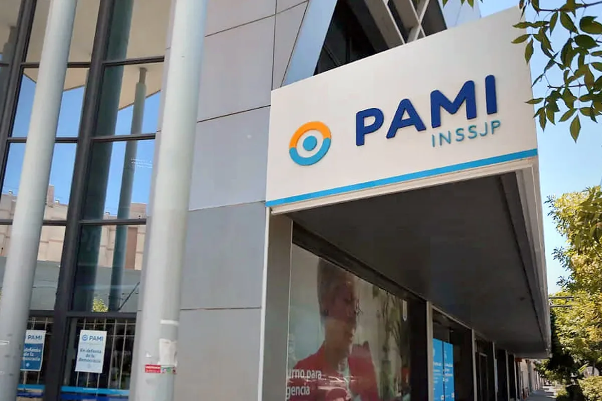 Un grupo de clínicas anunció la suspensión total de la atención a afiliados al PAMI por 24 horas