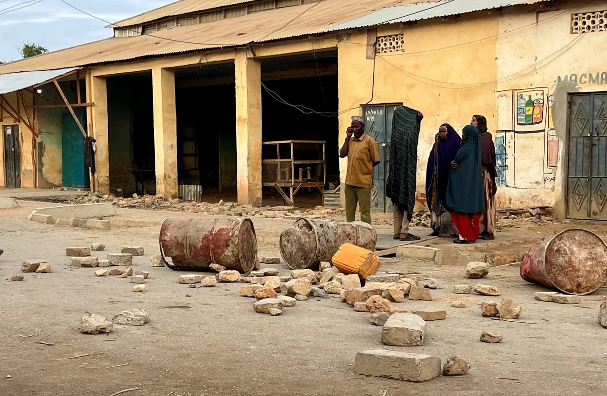 Somali troops push militiamen out of Baidoa after fierce fighting