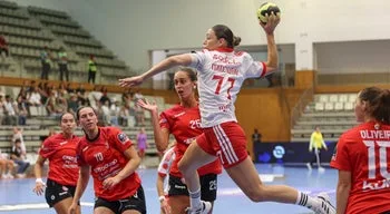 Benfica vence Almeida Garrett e conquista sexta Supertaça feminina de andebol