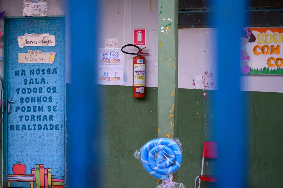 Alunos em risco: 33 escolas no Entorno funcionam sem inspeção dos bombeiros