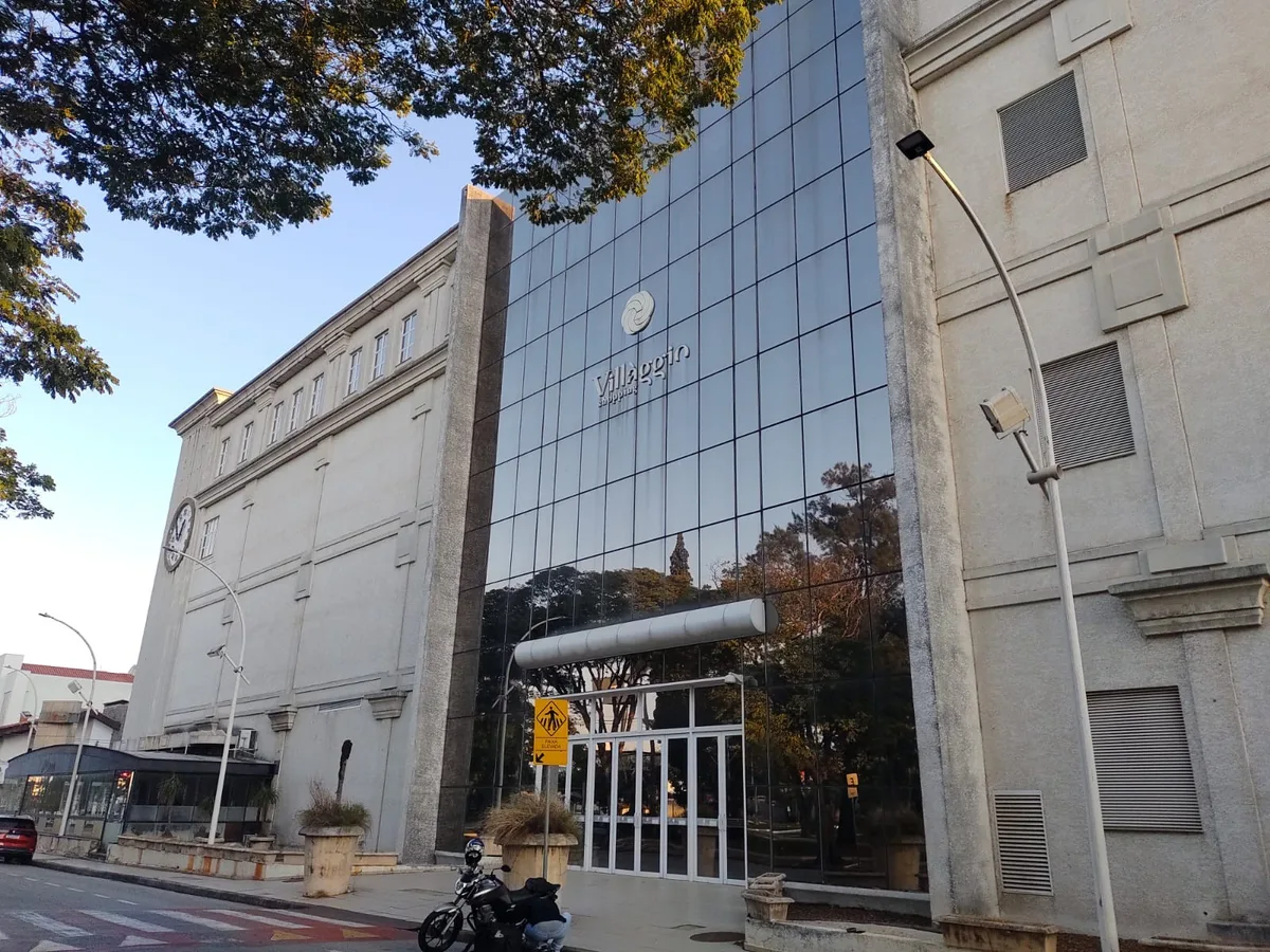 Prédio do antigo Shopping Villàggio é arrematado por R$ 53,6 milhões após Justiça negar recurso