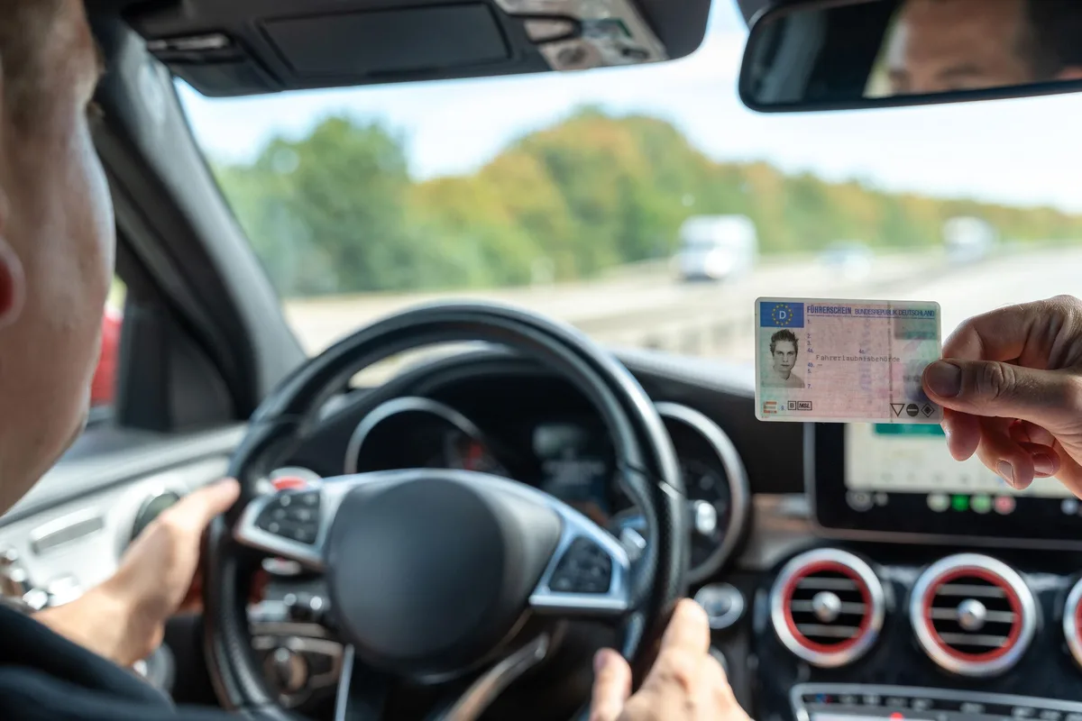 Sécurité routière : plutôt qu’une visite médicale, des conducteurs appelés à s’autoévaluer sur leur aptitude