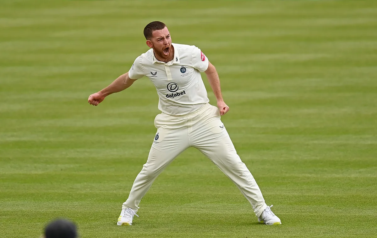 Higgins makes inroads but rain continues to dominate