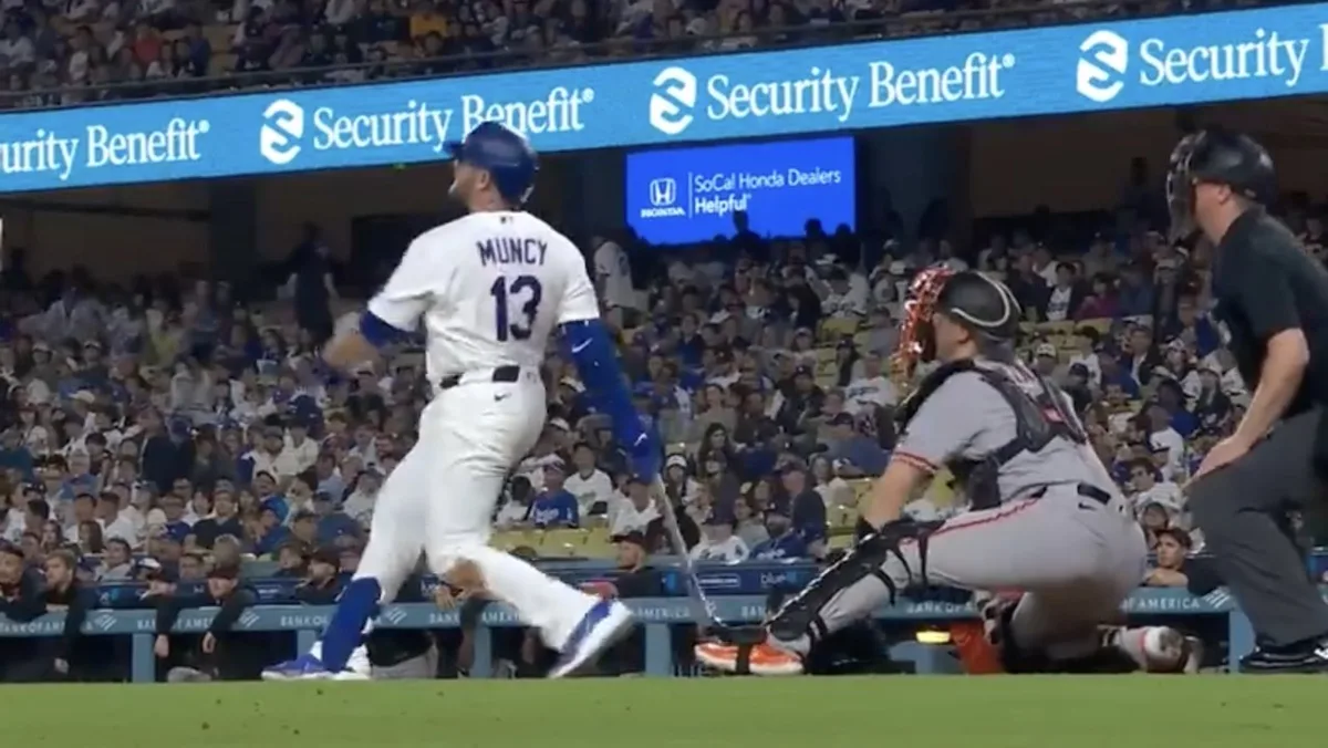 Dodgers combine to crush four eighth inning home runs vs. Giants