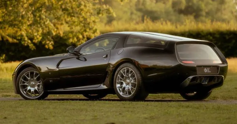 Este Ferrari é uma homenagem à "carrinha do pão" de 1962
