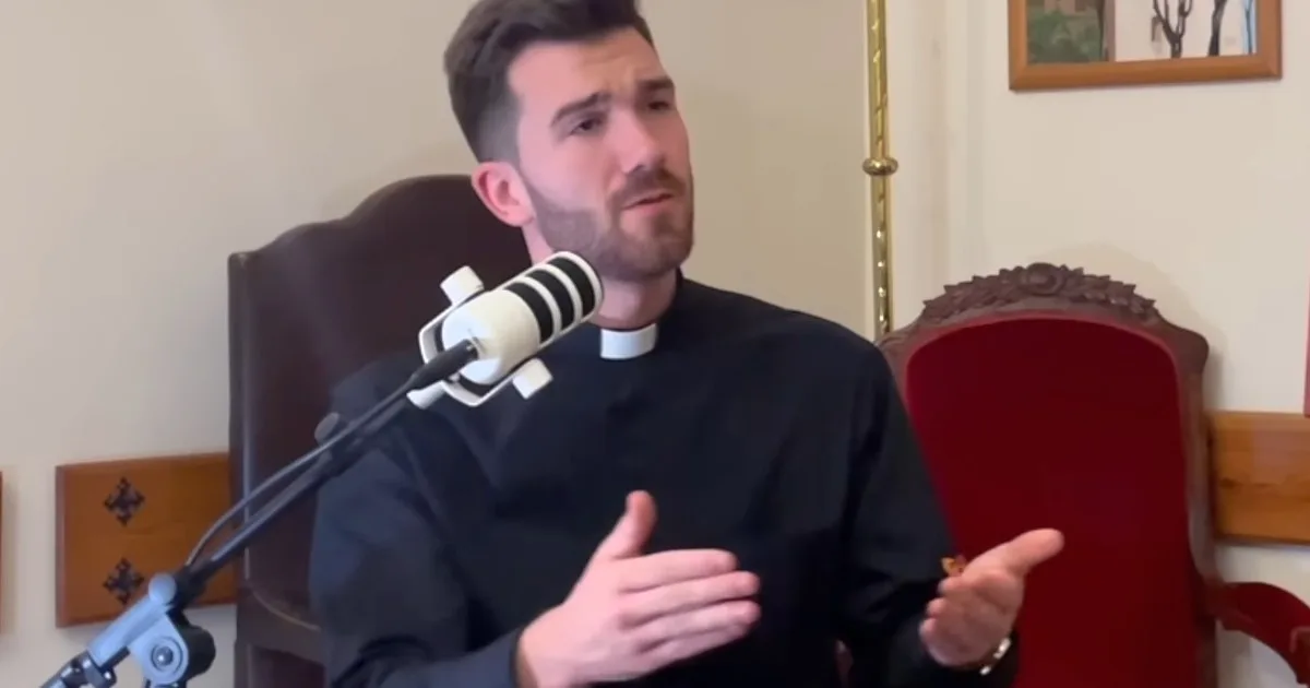 Gonzalo Portillo, cura, sobre el sueldo que recibe por su trabajo: "Yo tengo un sustento, básicamente, para que no me falte el pan, y un poco, que pueda tener una libertad, digamos, individual, económica"