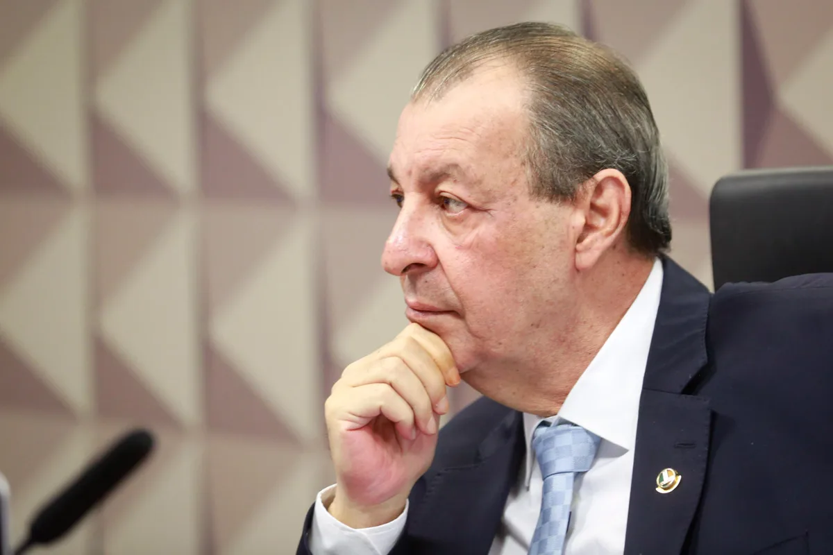 Relator no Senado vai manter texto da Câmara para agilizar aprovação da 6x1