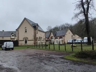 « Des conduites inadaptées » : le directeur et son adjoint d’un centre éducatif fermé du Maine-et-Loire sont mis à pied