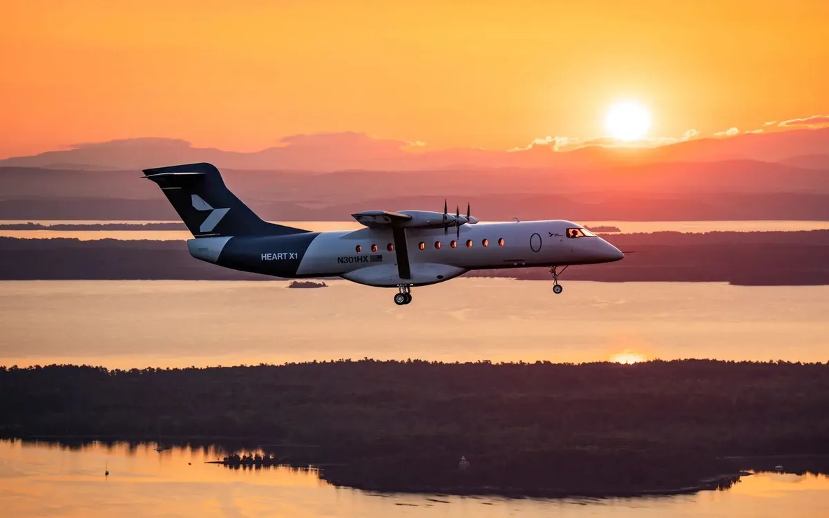 O maior avião totalmente elétrico do mundo completou o primeiro voo