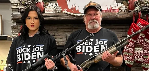 Die Frau, die mit einem »Fuck Biden«-Shirt Karriere macht