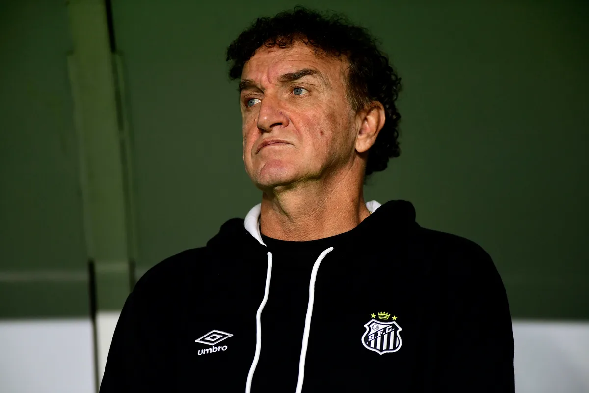 Cuca assume culpa por derrota do Santos, mas faz cobrança ao elenco: "Ter mais alma"