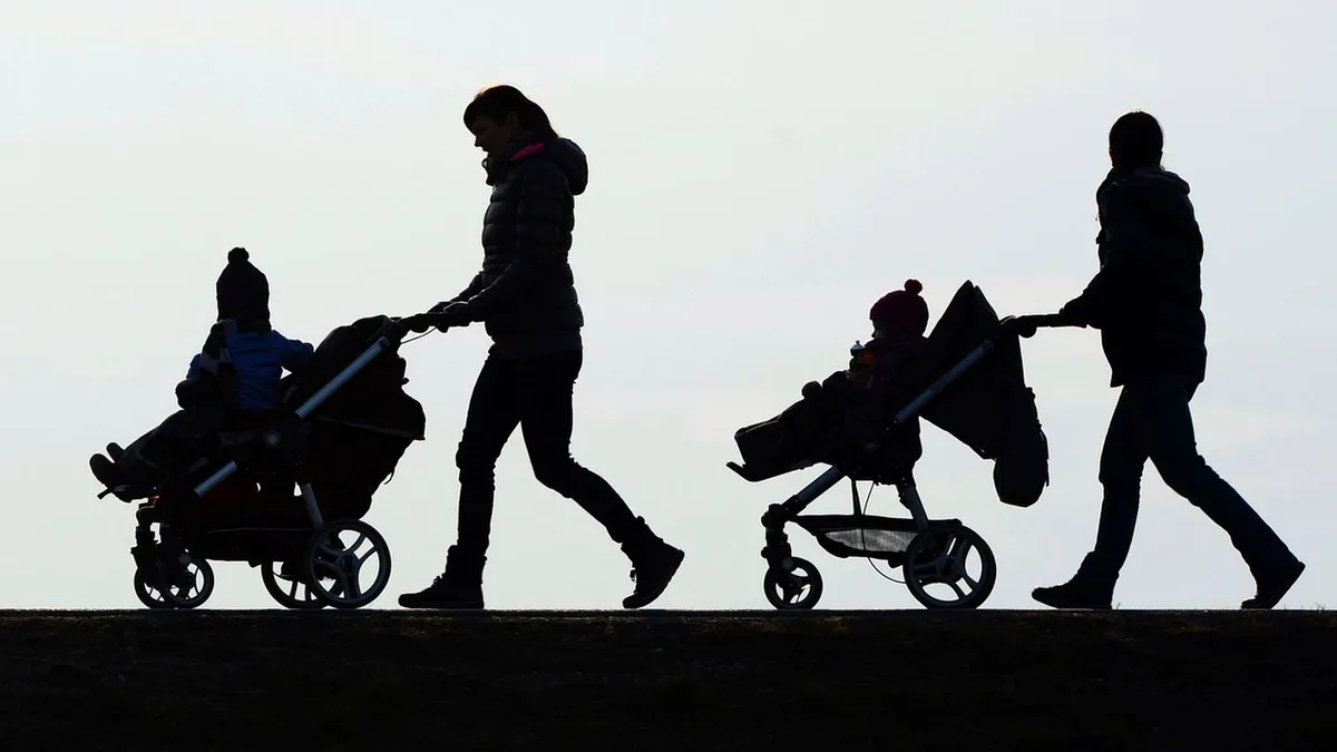 Kinderarmut: Umfrage: Finanzsorgen von Eltern nehmen zu
