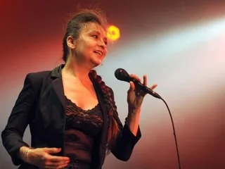Catherine Ringer, chanteuse des Rita Mitsouko, est morte à l’âge de 68 ans