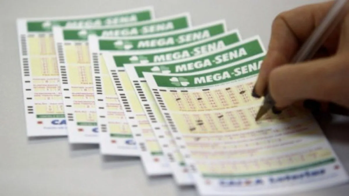 Mega-Sena sorteia prêmio de R$ 112 milhões neste domingo (11/10)