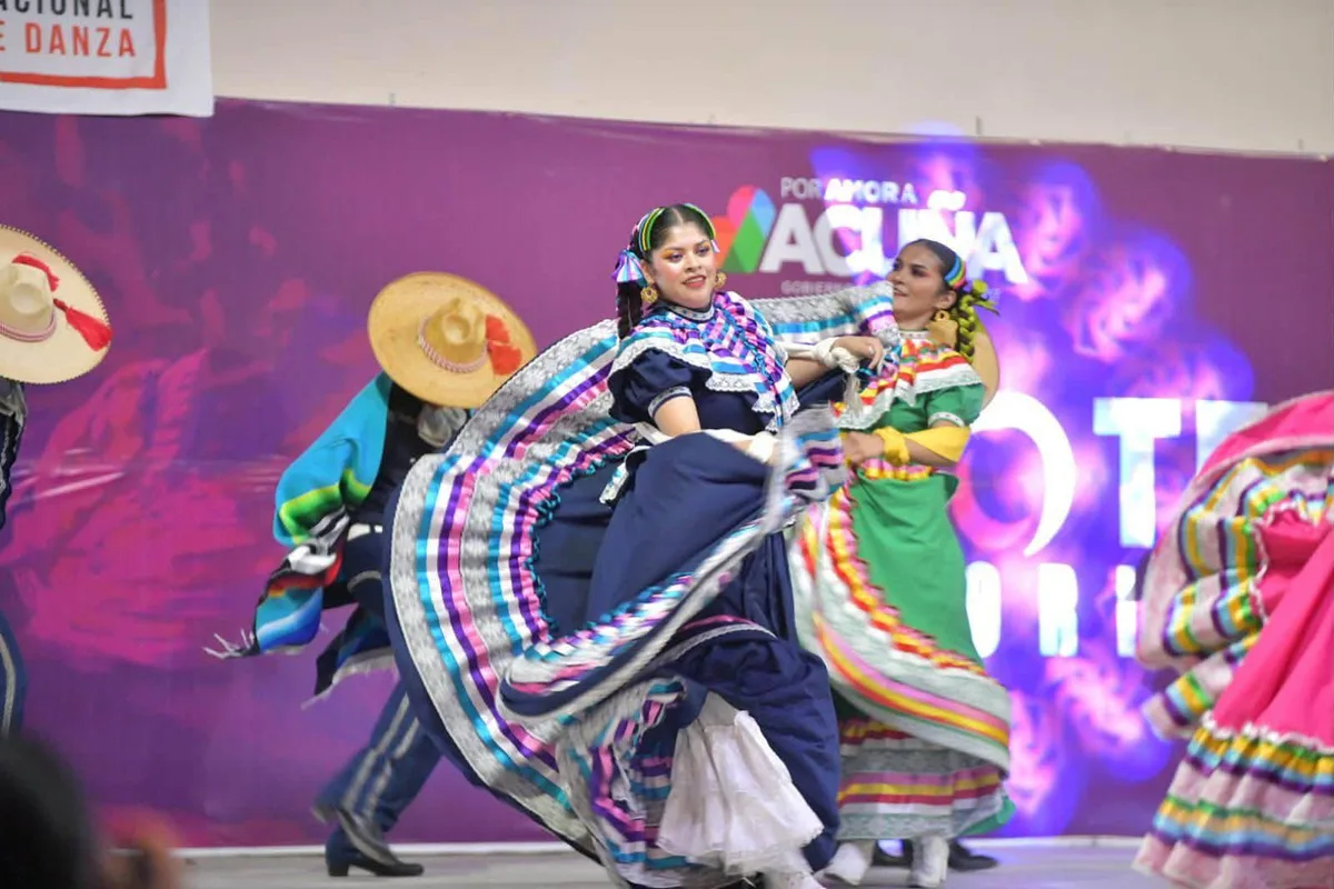 El Mitote Folklórico se vuelve una fiesta de identidad mexicana, en Acuña