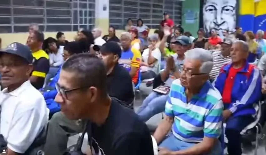 Avanza la renovación de vocerías en 18.000 consejos comunales del país