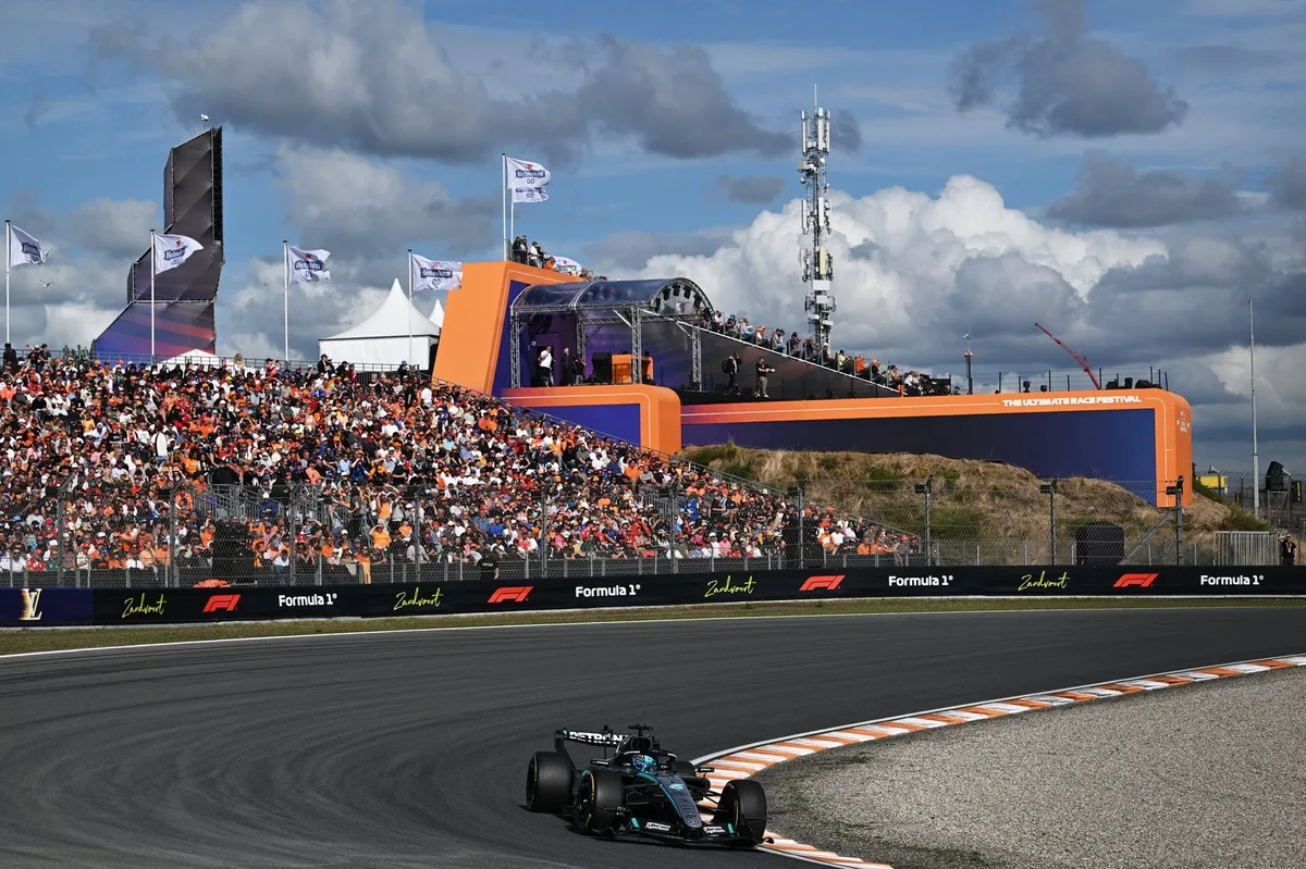 F1: Russell supera McLaren, Ferrari e Antonelli e é pole da sprint na Holanda; Bortoleto larga de 9º