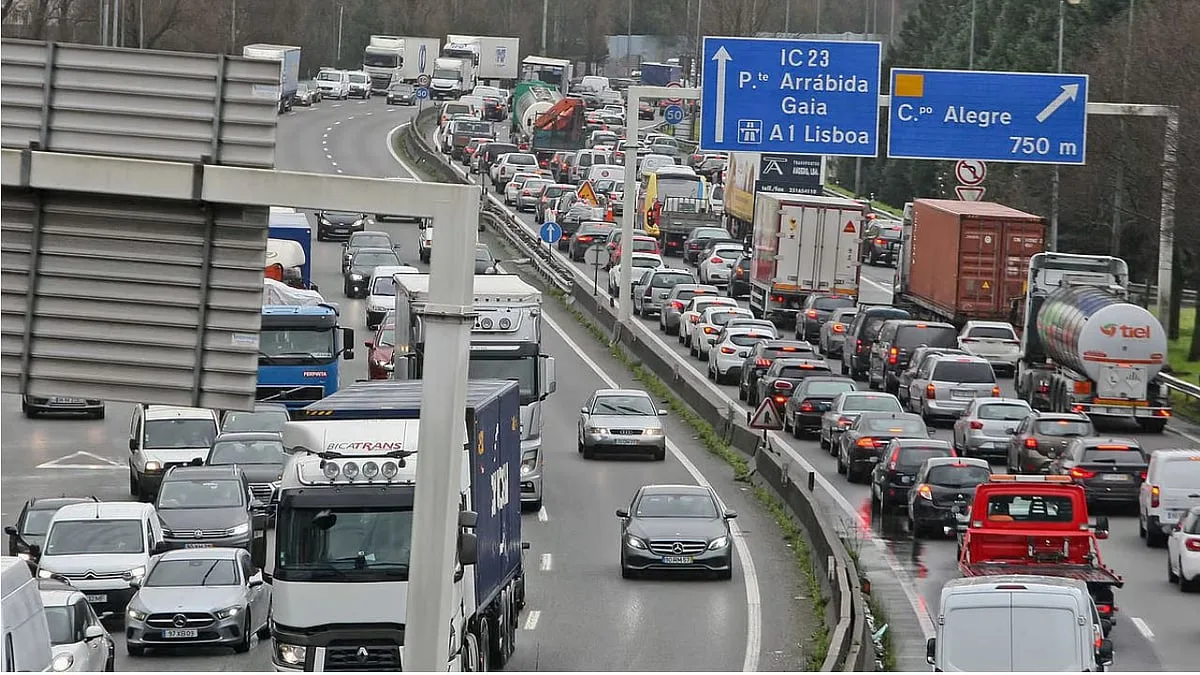 Pesados sem destino ao Porto ou a Gaia proibidos na VCI a partir desta terça-feira