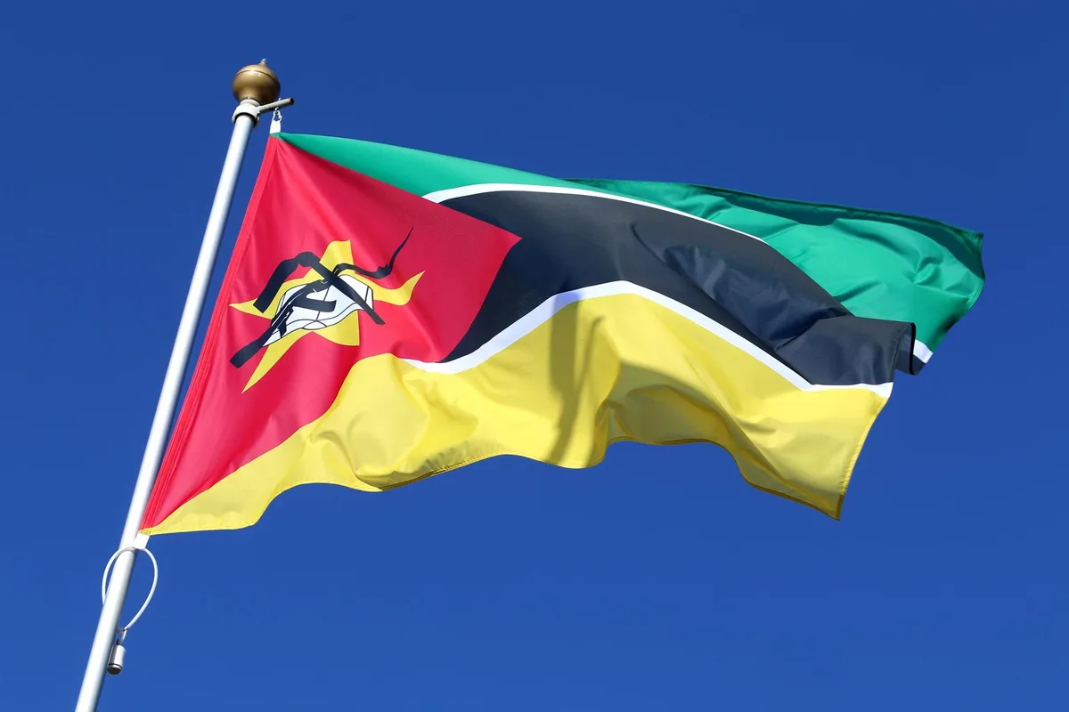 Mueren 17 personas tras chocar frontalmente un autobús y un camión en el sur de Mozambique