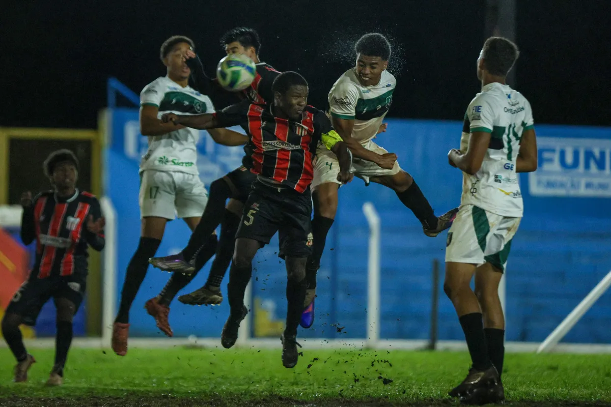 Pantanal bate Taveirópolis e conquista Estadual Sub-20 antecipadamente