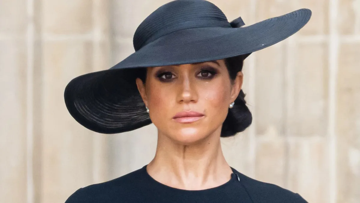 “No es bienvenida”. La llamada del príncipe Carlos que impidió a Meghan despedir a Isabel II en Balmoral