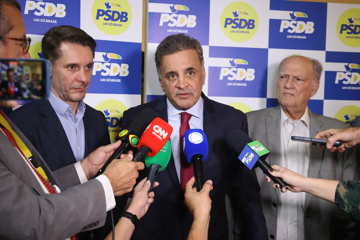 Temer não aceitou a desistência de Aécio?