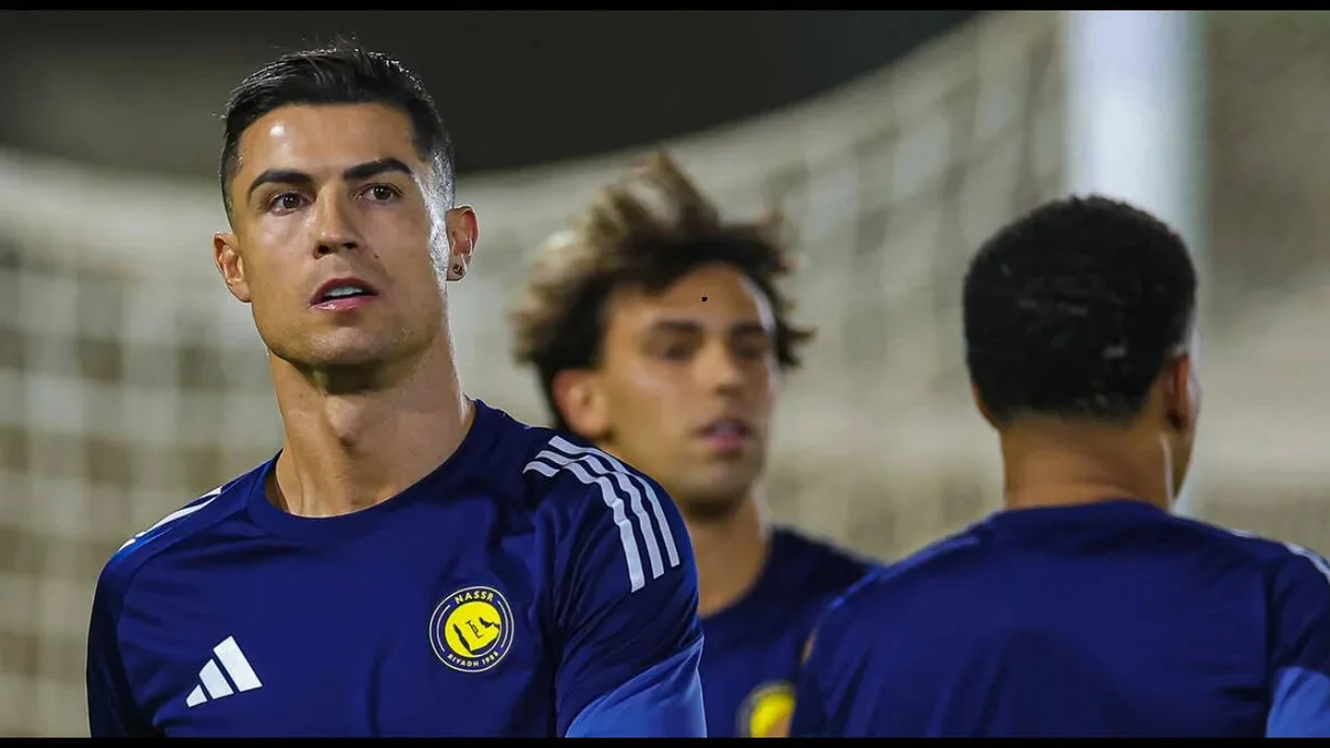 ‘He completely changes’: Ronaldo teammate reveals what he is like behind closed doors
