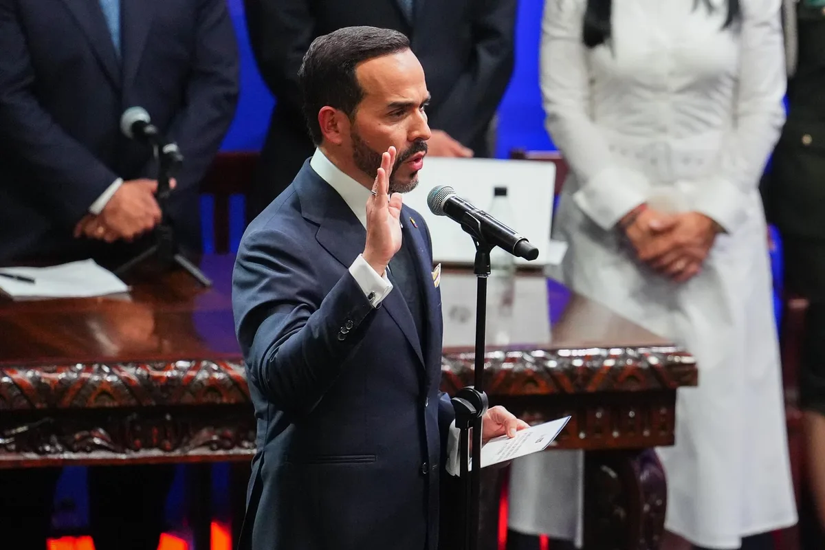 El Gobierno de De la Espriella presenta a la Fiscalía información sobre más de 80 irregularidades bajo Petro
