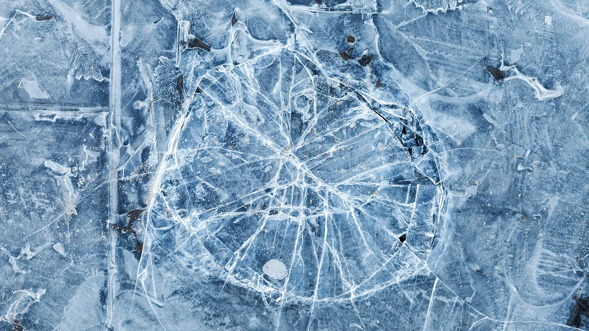 Molekularer Klebstoff: Fischprotein macht Eis hart wie Beton