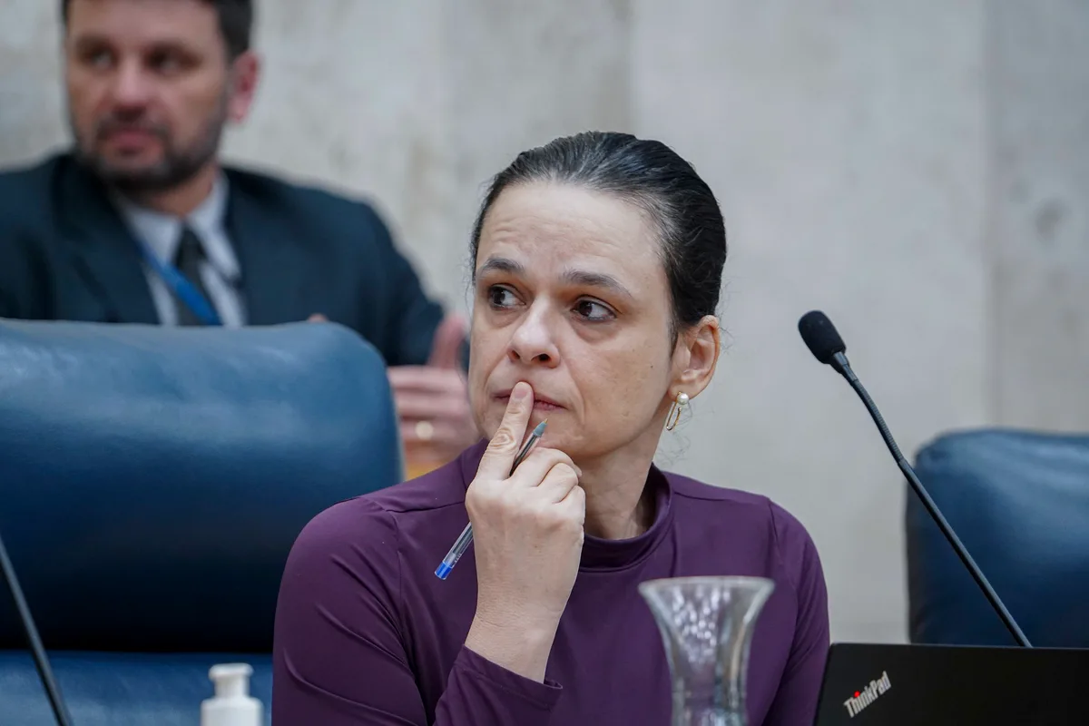 Janaina Paschoal diz que decisão de Toffoli sobre Renan “atinge o pleito”