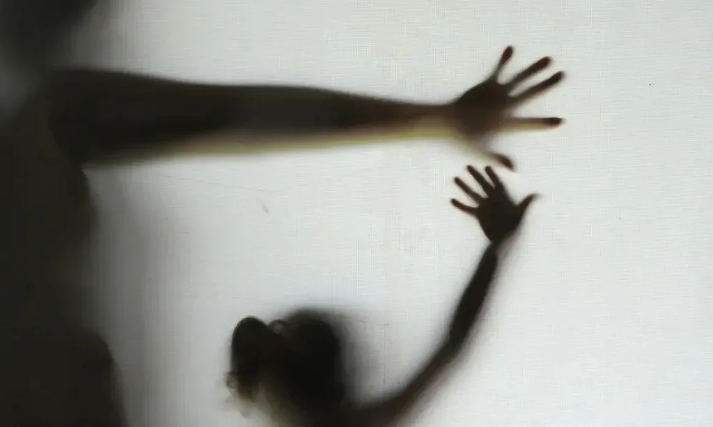 Mulher é vítima de abuso sexual dentro de UTI hospitalar