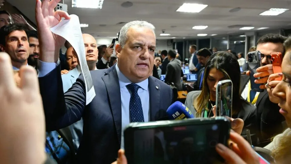 Alfredo Gaspar chama Lulinha de “estrela da corrupção”