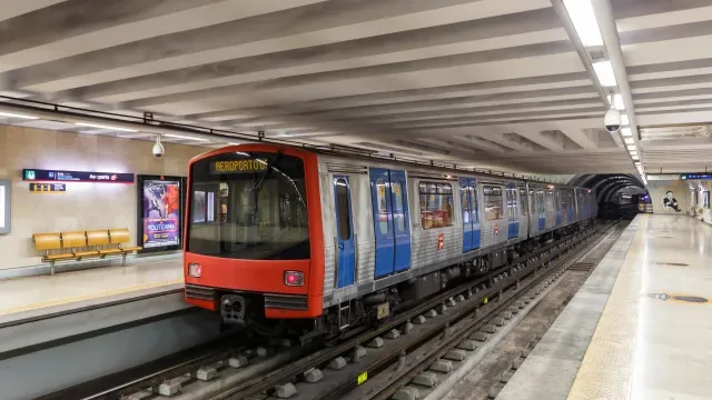 Atenção, passageiros: É dia de greve! Metro de Lisboa encerrado