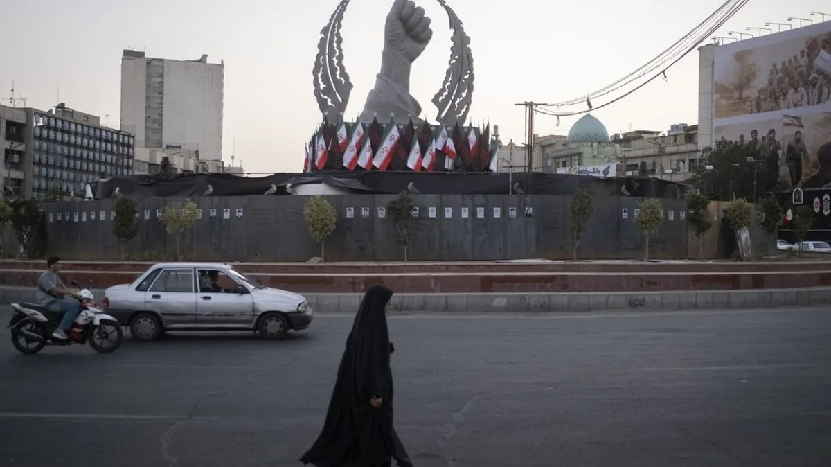 Après de nouvelles frappes américaines contre l'Iran, Téhéran dit lancer une riposte "décisive"
