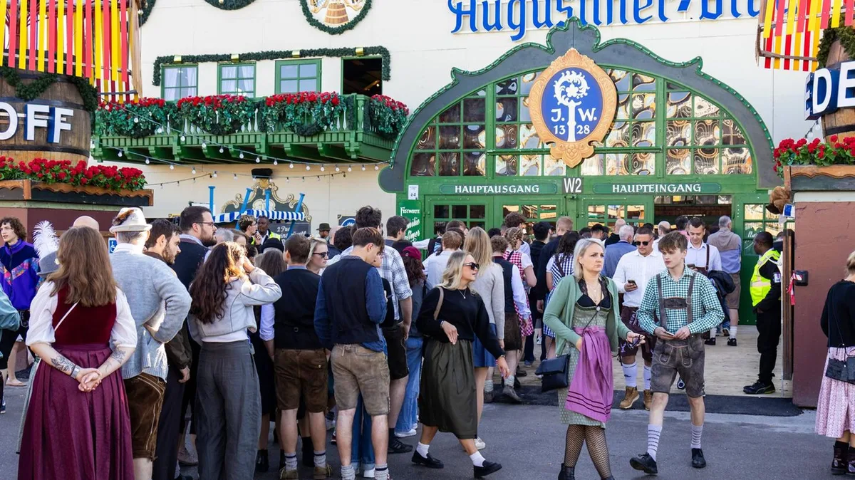 Oktoberfest: Verbraucherzentrale warnt vor Betrug bei Tischreservierungen