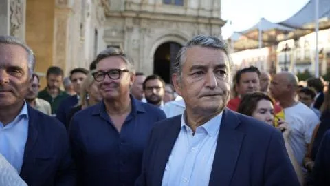 La concentración por Ceuta congrega 161.000 andaluces en las ocho capitales de provincia: el enmascarado éxito de PP y Vox