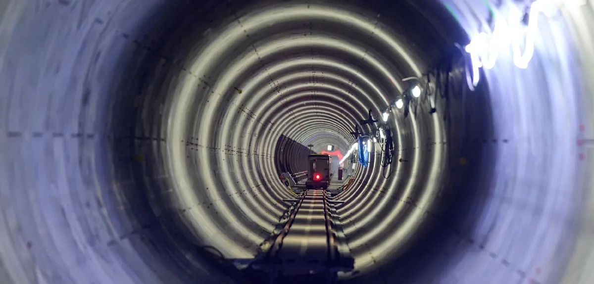 „Ein echter Meilenstein“ – SuedLink-Elbtunnel ist fertig