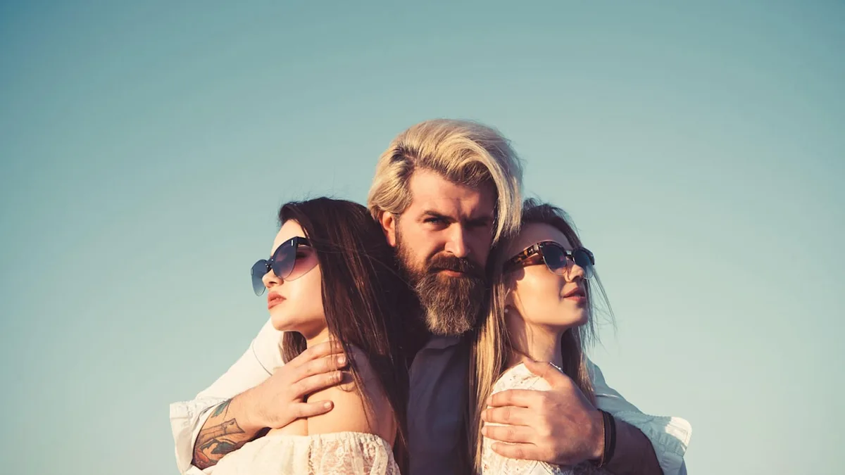 Das sagt der Paartherapeut - Verliebt in die beste Freundin der Frau – und nun?