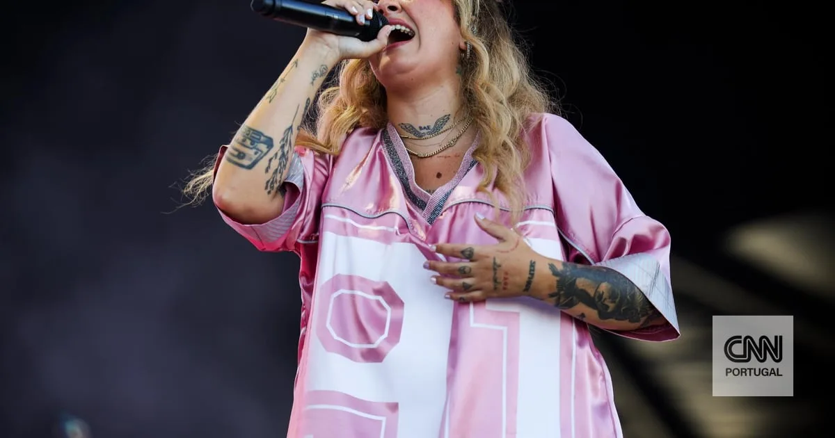 Carolina Deslandes anuncia digressão europeia com 14 concertos em oito países