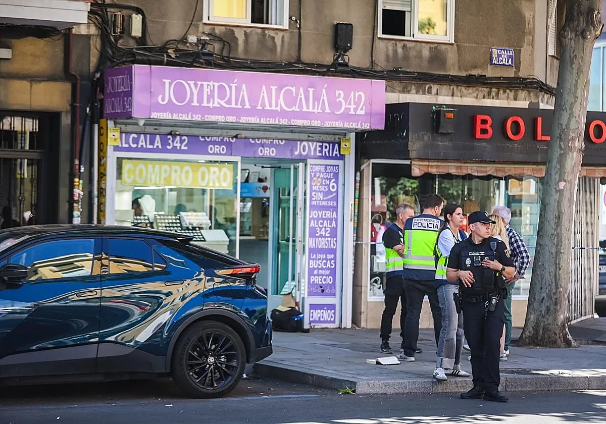 Atracan una joyería en la avenida de Bruselas y retienen a la empleada