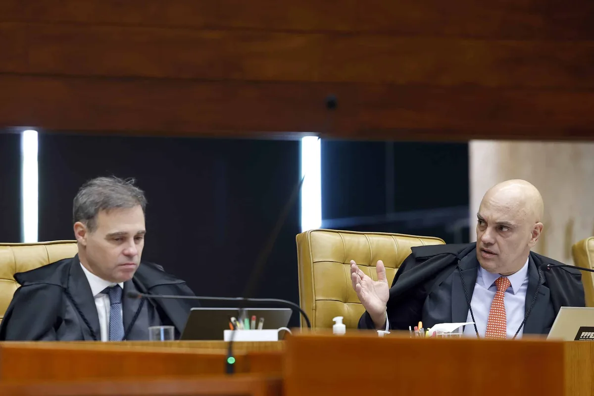 Moraes diz que relatório de André Mendonça foi feito com auxílio de “órgão estrangeiro” para interferir nas eleições