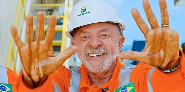 Brésil : Lula salue la découverte de pétrole au large de l’Amazonie, qu’il qualifie de « passeport pour l’avenir »
